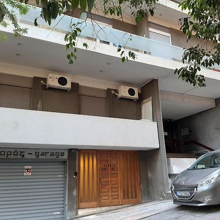Stylish Modern Studio In The Heart Of أثينا المظهر الخارجي الصورة