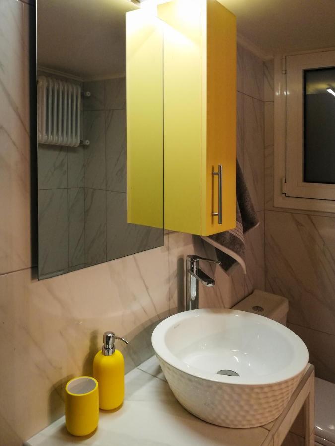 Stylish Modern Studio In The Heart Of أثينا المظهر الخارجي الصورة