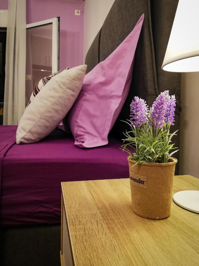 Stylish Modern Studio In The Heart Of أثينا المظهر الخارجي الصورة