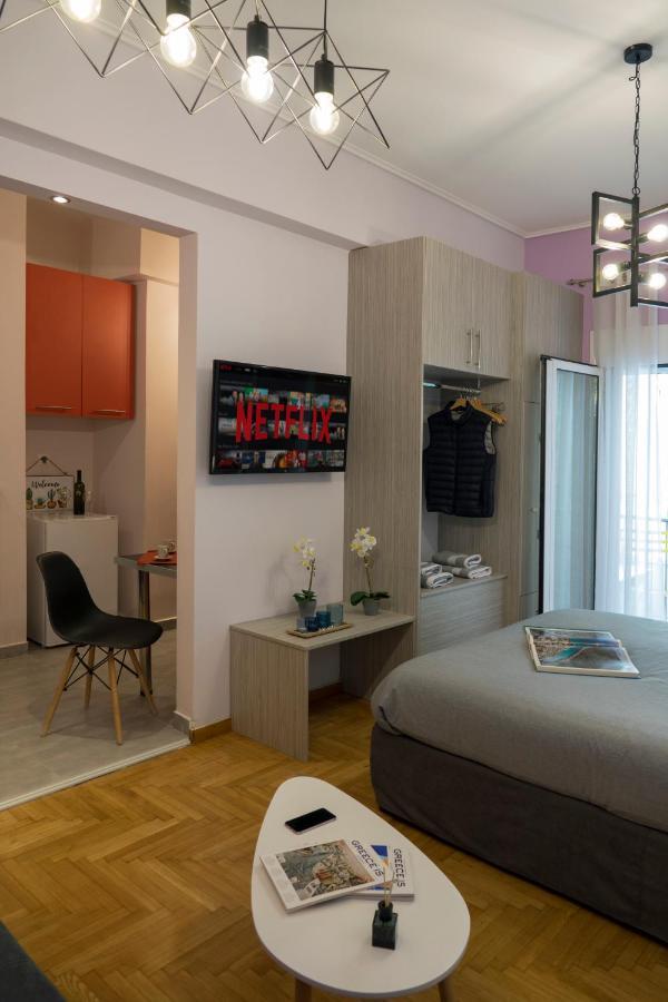 Stylish Modern Studio In The Heart Of أثينا المظهر الخارجي الصورة