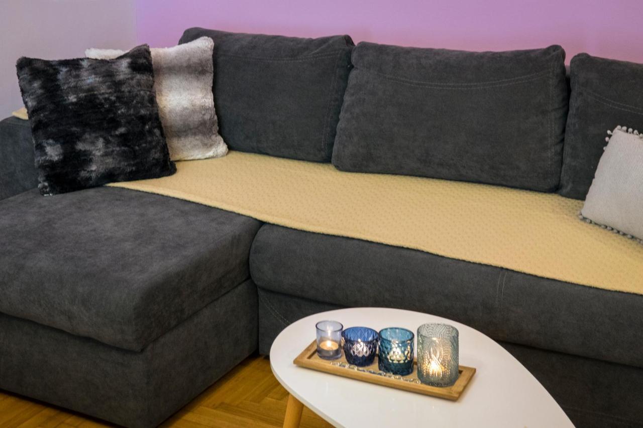 Stylish Modern Studio In The Heart Of أثينا المظهر الخارجي الصورة